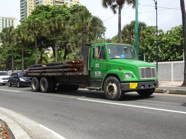 Freightliner FL60 - FL70 - FL80 trucks