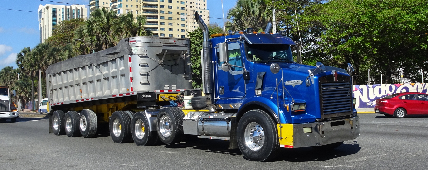 Kenworth T800 8x4